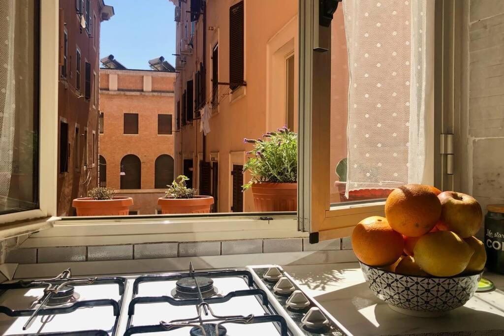 Vlad House, Close The Colosseum Roma Exterior foto